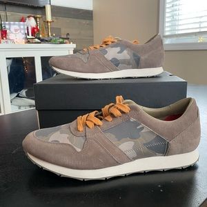 Ugg Mens Sneakers Size 12